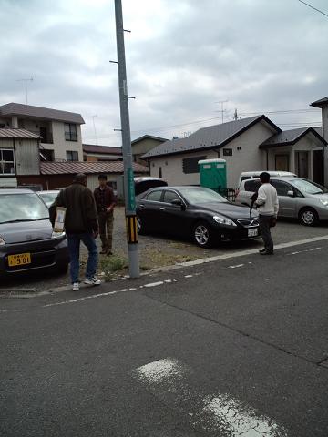 古い友人たちと飲む4